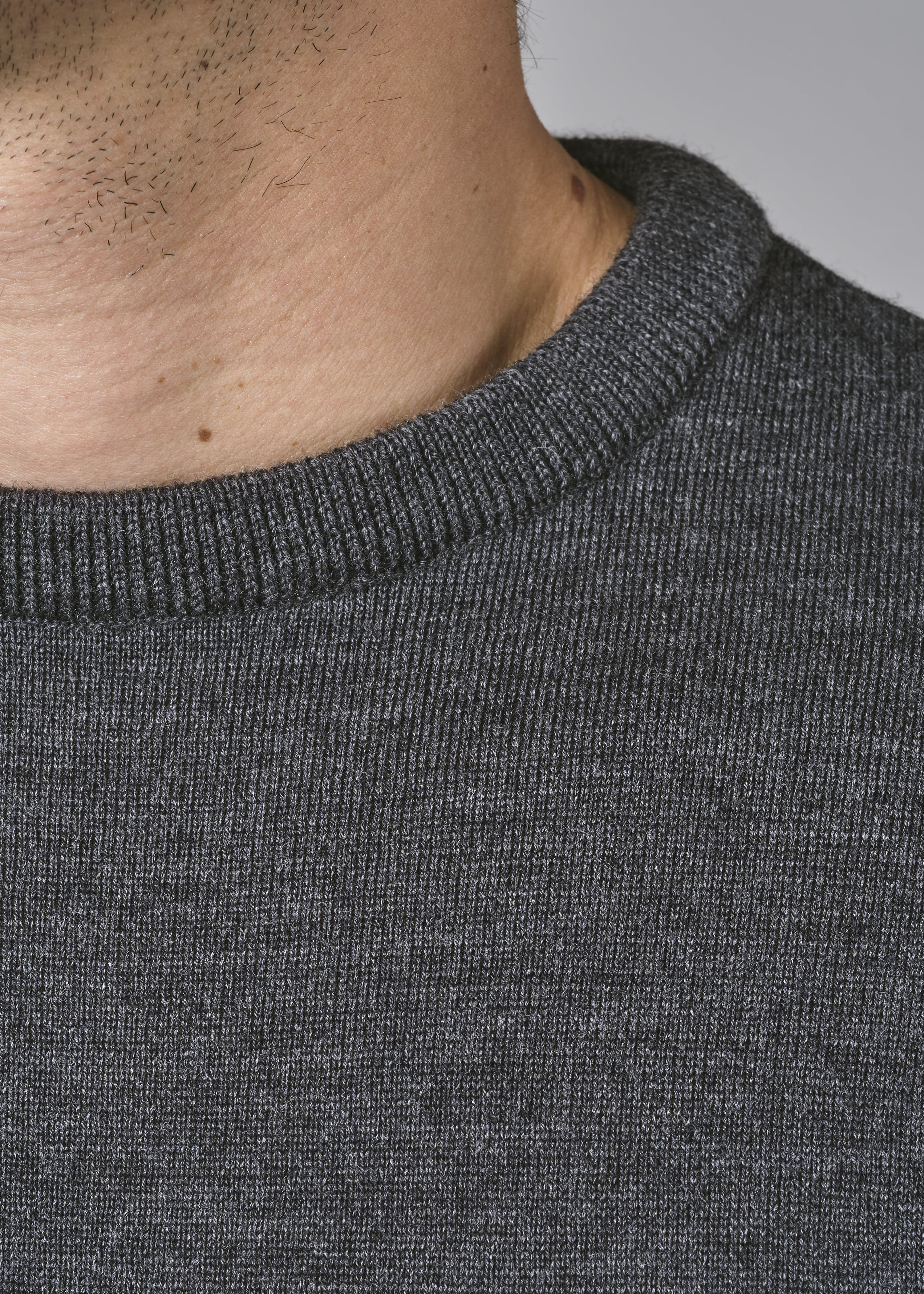 Herren-Strickpullover Mens basic merino knit Anthracite (100% Wolle)