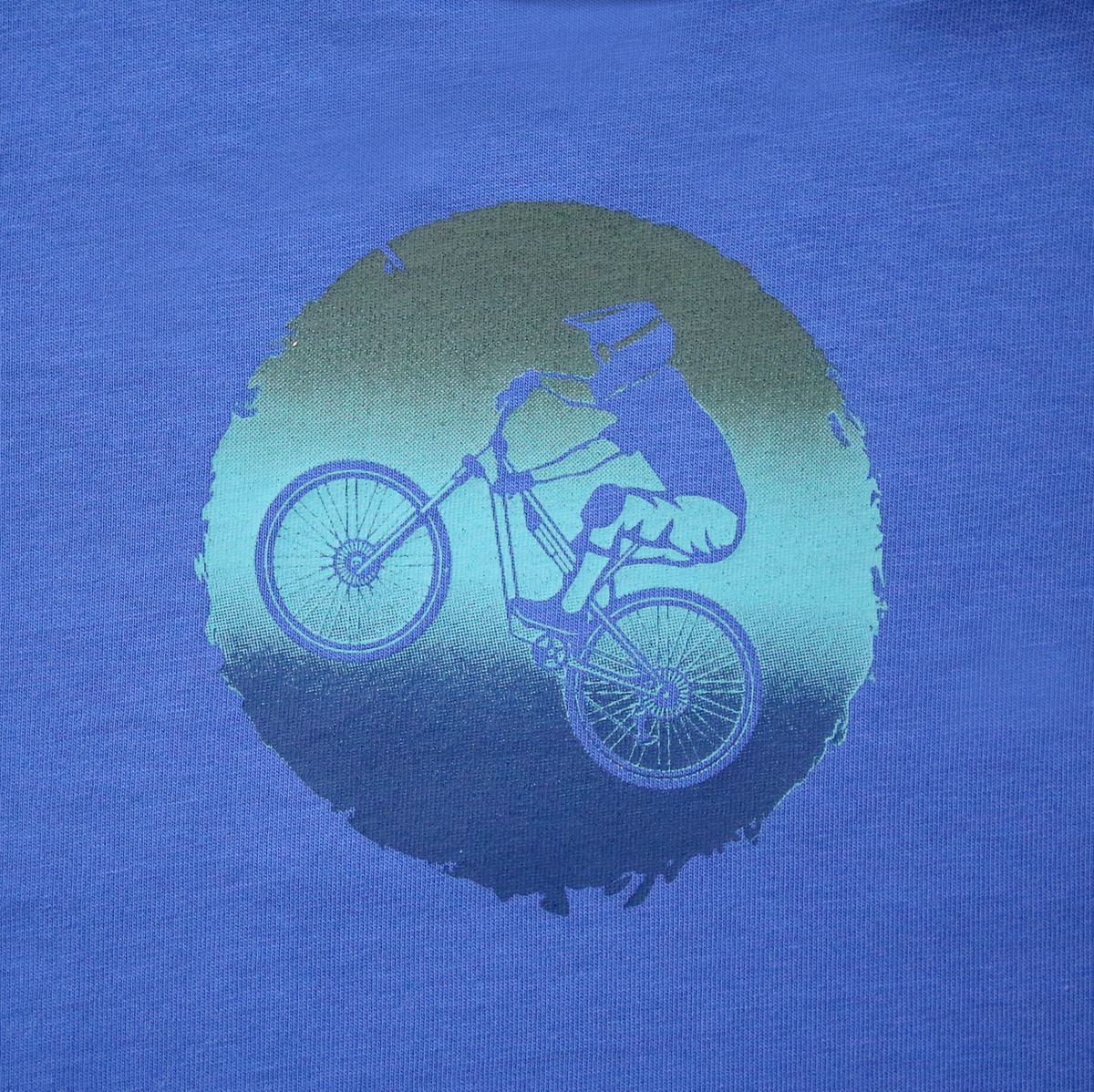 Kinder-Langarmshirt mit Mountainbike himmelblau